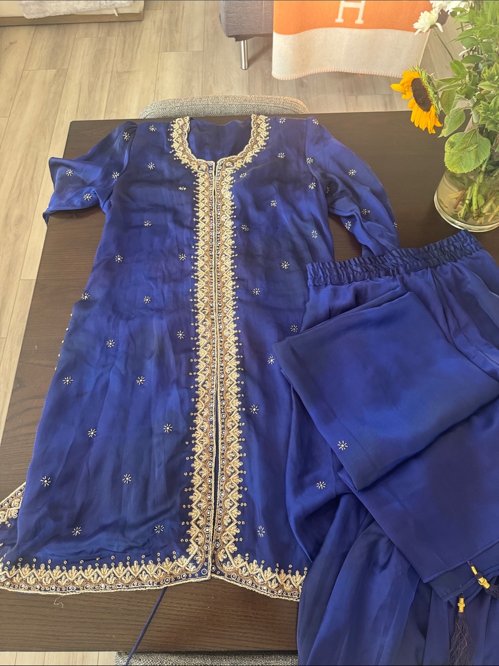 Women’s size 12-14 silk Royal Blue Embroidered 3 piece set